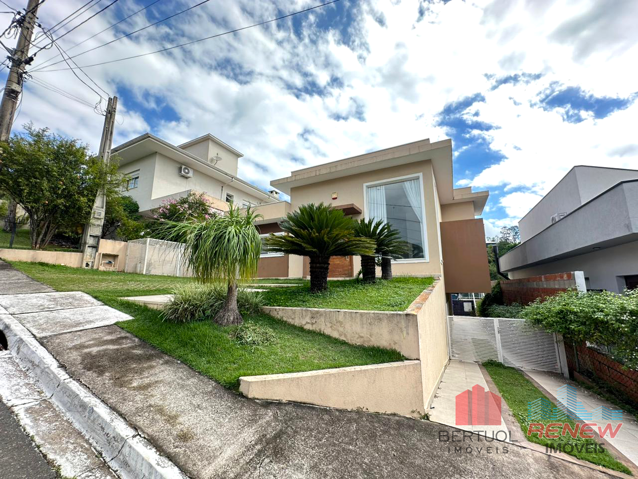 Casa de Condomínio para aluguel Residencial São Miguel em Vinhedo: 
