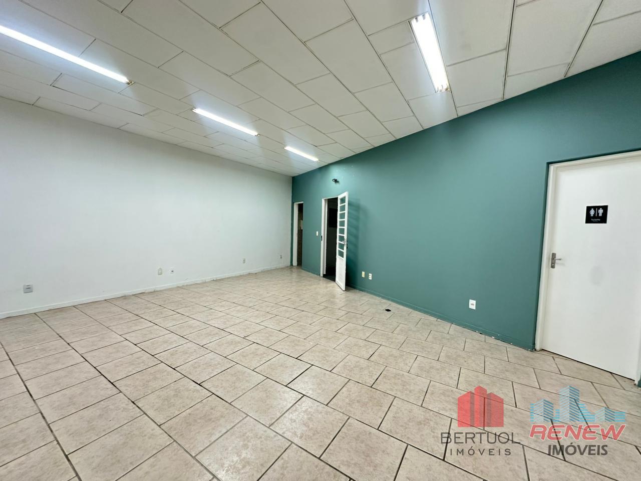 Salão para aluguel Centro em Vinhedo: 