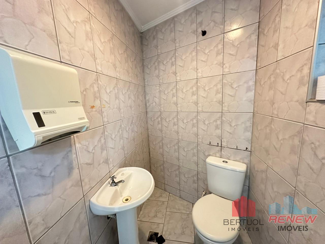 Salão para aluguel Centro em Vinhedo: 