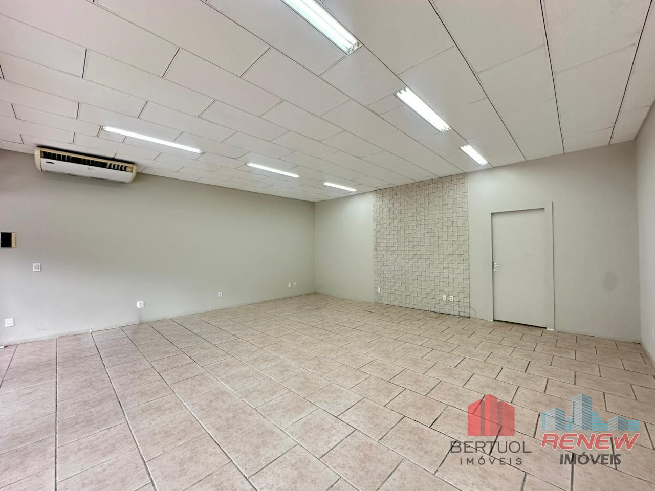 Salão para aluguel Centro em Vinhedo: 