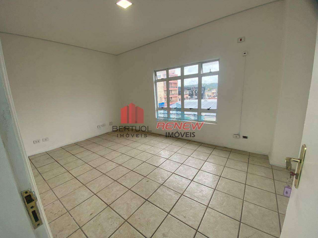 Sala comercial para aluguel Centro em Vinhedo: 