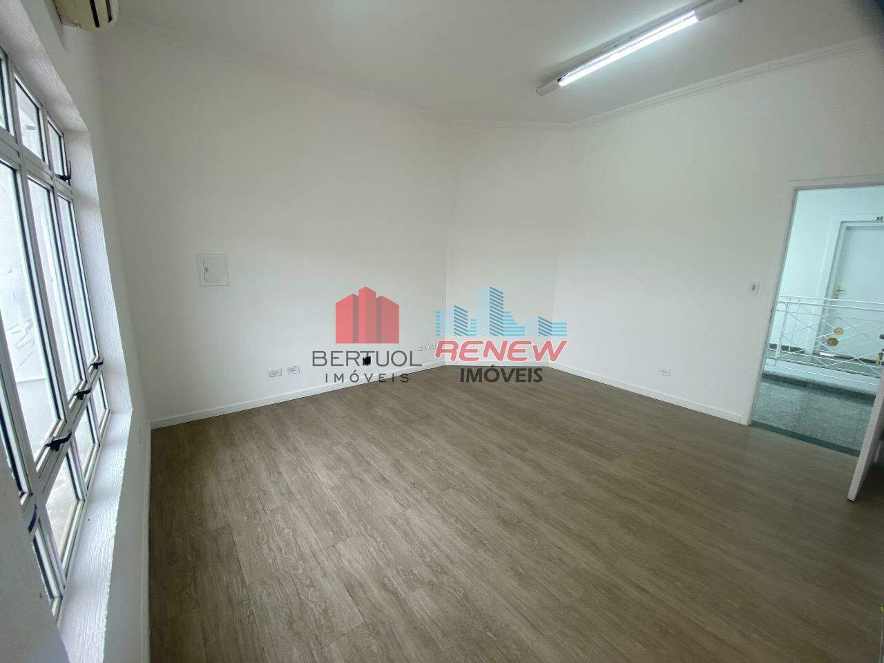 Sala para aluguel Centro em Vinhedo: 