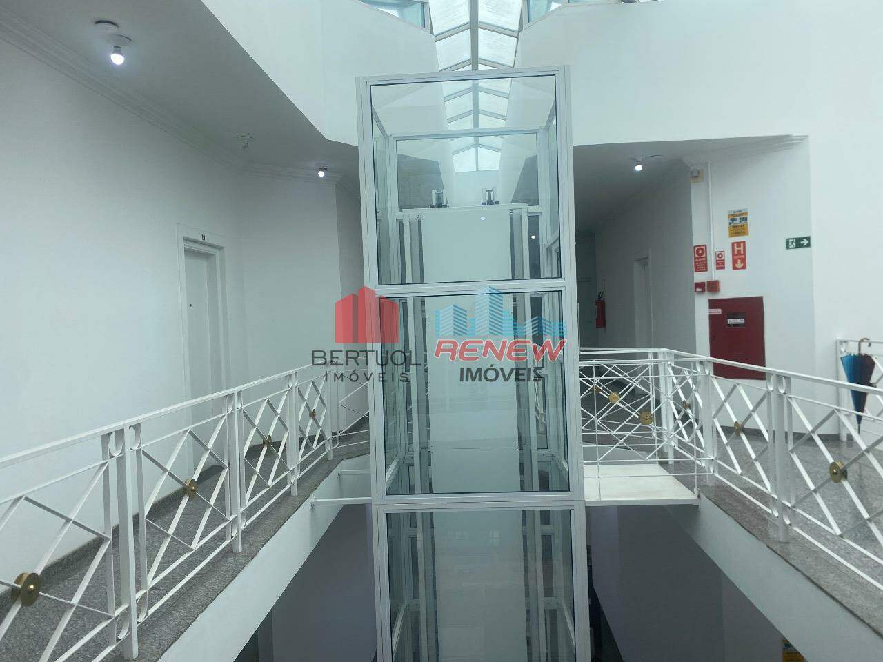 Sala para aluguel Centro em Vinhedo: 