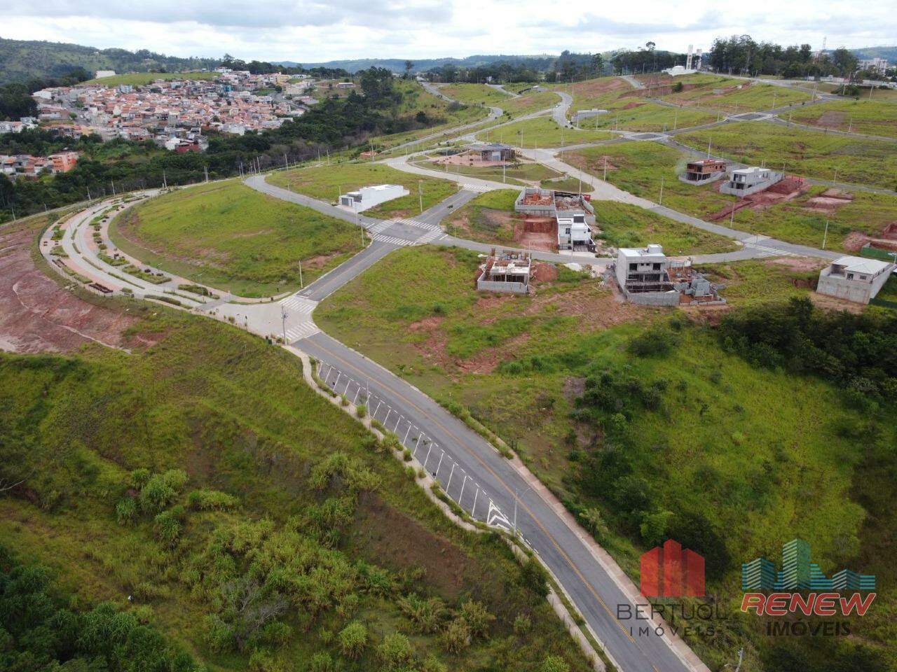 Terreno à venda villaggio bellano em Itatiba: 