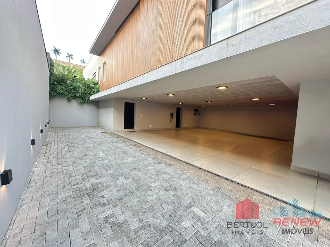 Casa de Condomínio à venda Condomínio Campo de Toscana em Vinhedo: GARAGEM LATERAL