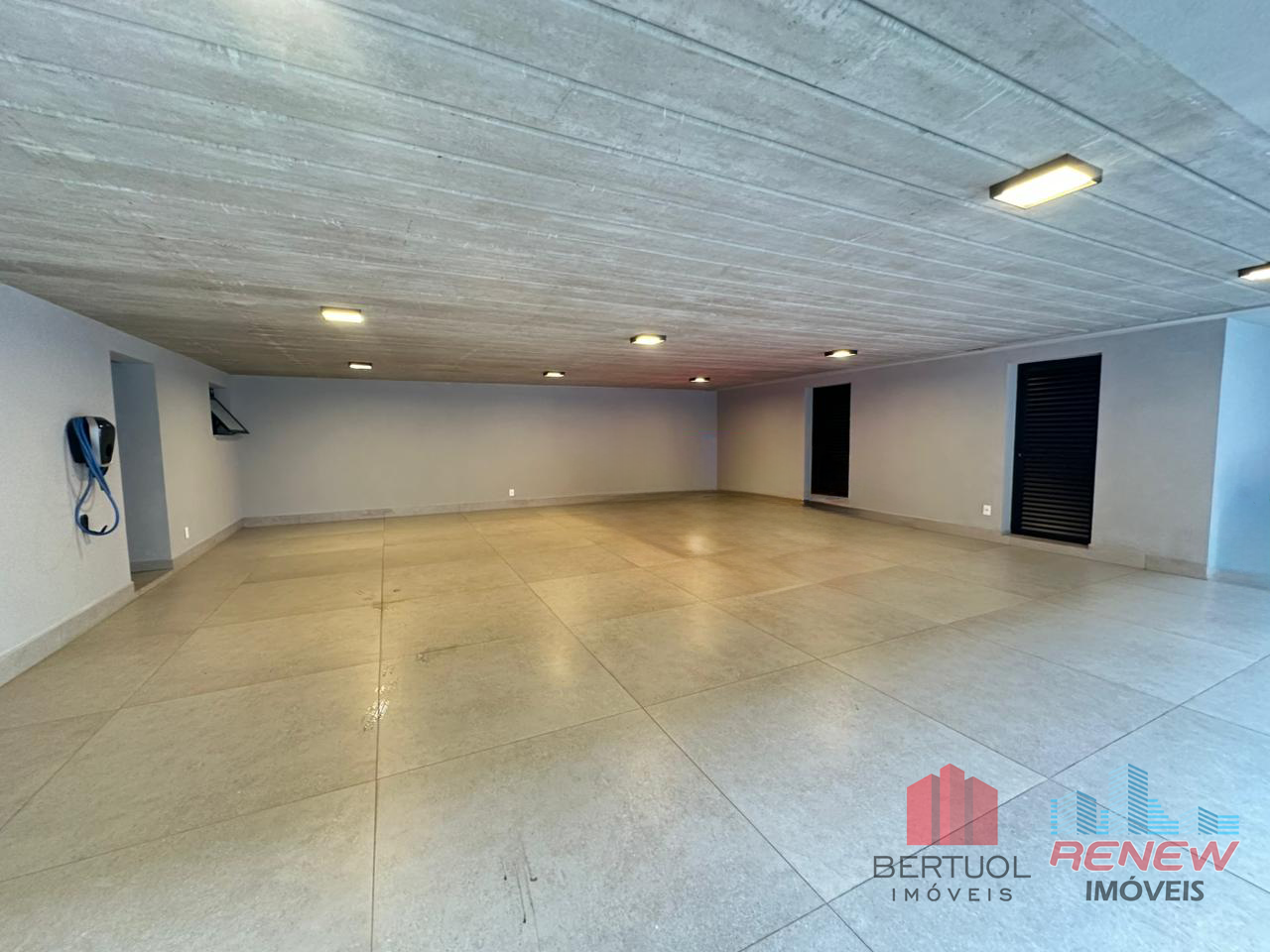 Casa de Condomínio à venda Condomínio Campo de Toscana em Vinhedo: GARAGEM LATERAL