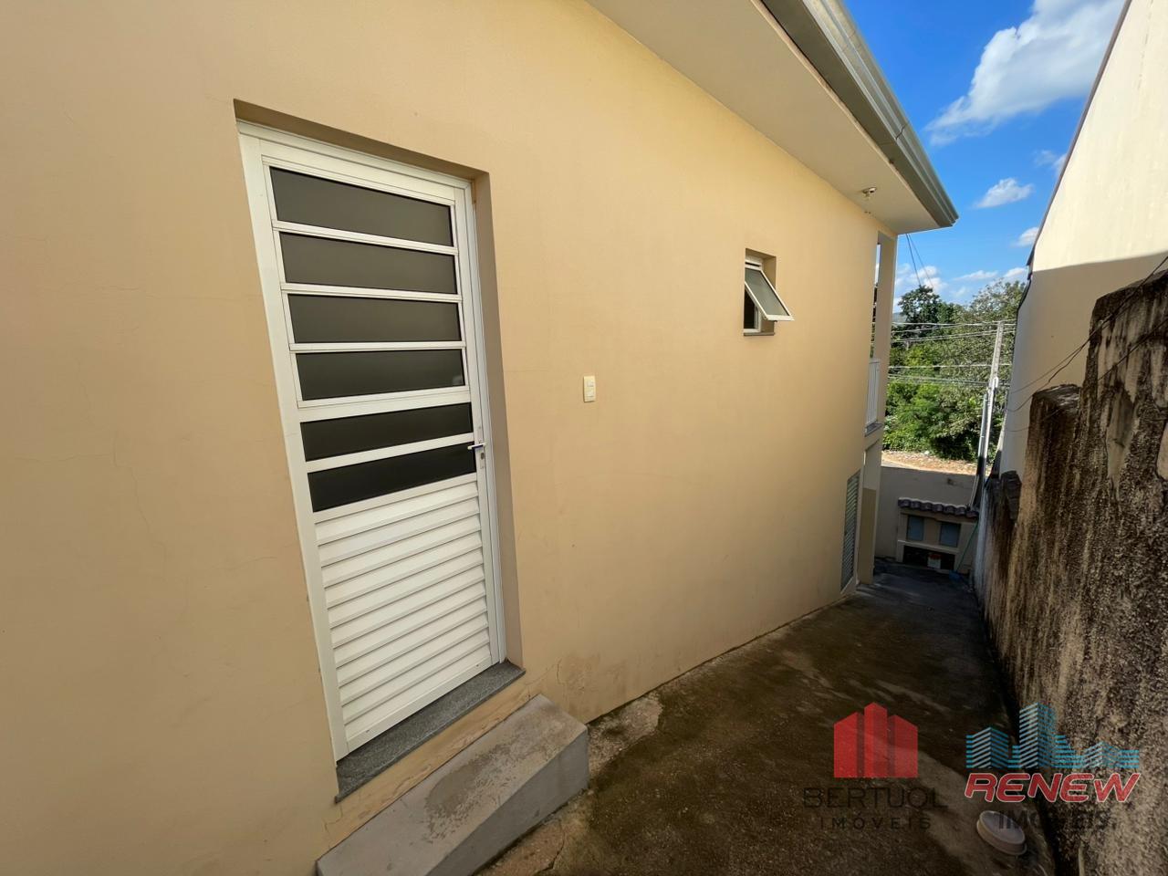 Casa para aluguel Jardim Portugal em Valinhos: QUINTAL