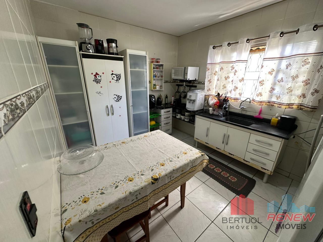 Casa à venda Capela em Vinhedo: COZINHA