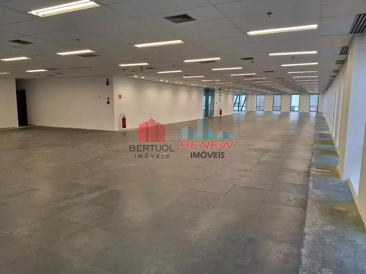 Conjunto para aluguel Edifício Birmann 31 em São Paulo: 