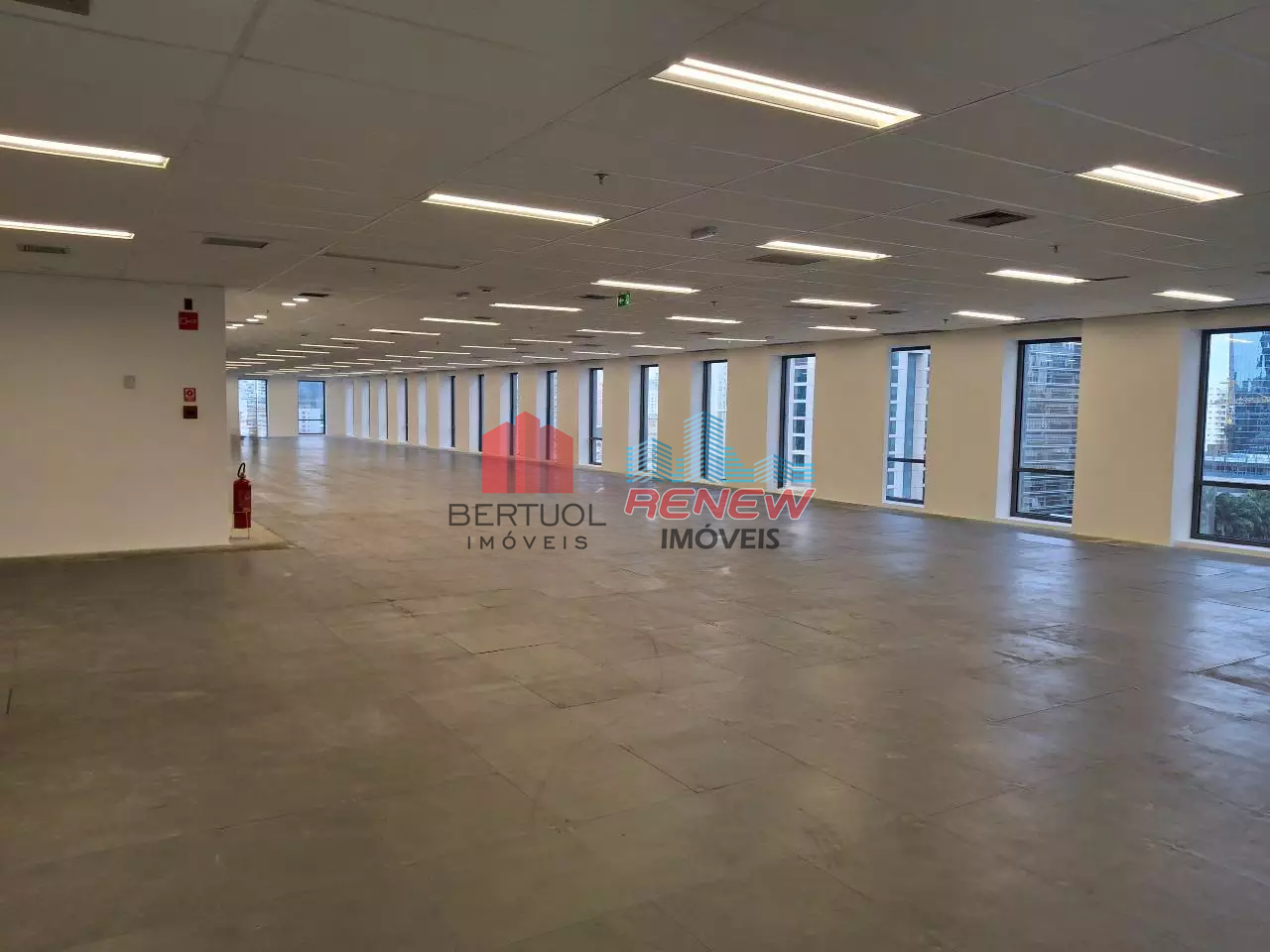 Conjunto para aluguel Edifício Birmann 31 em São Paulo: 