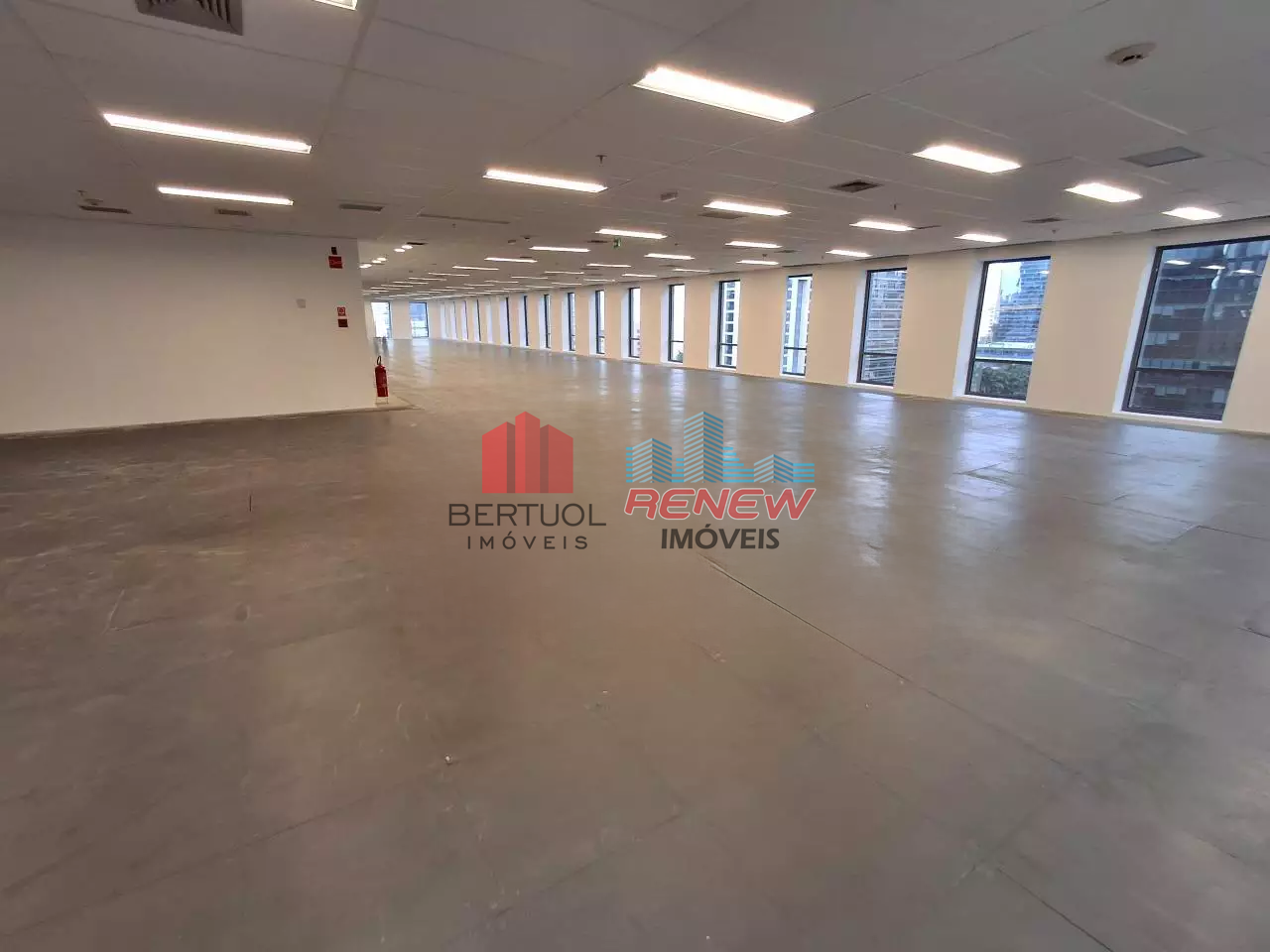 Conjunto para aluguel Edifício Birmann 31 em São Paulo: 