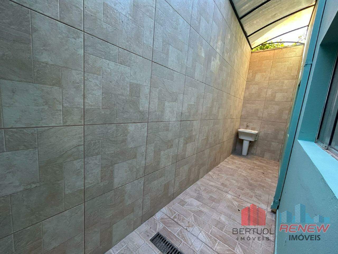 Casa para aluguel João XXIII em Vinhedo: casa térrea-lavanderia
