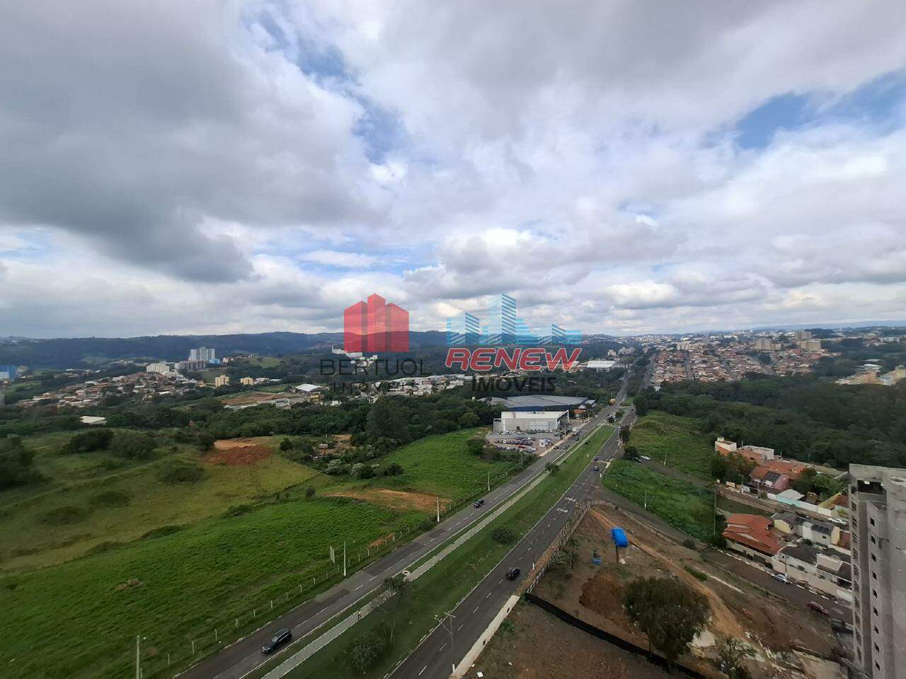 Apartamento para aluguel Residencial São Luiz em Valinhos: 