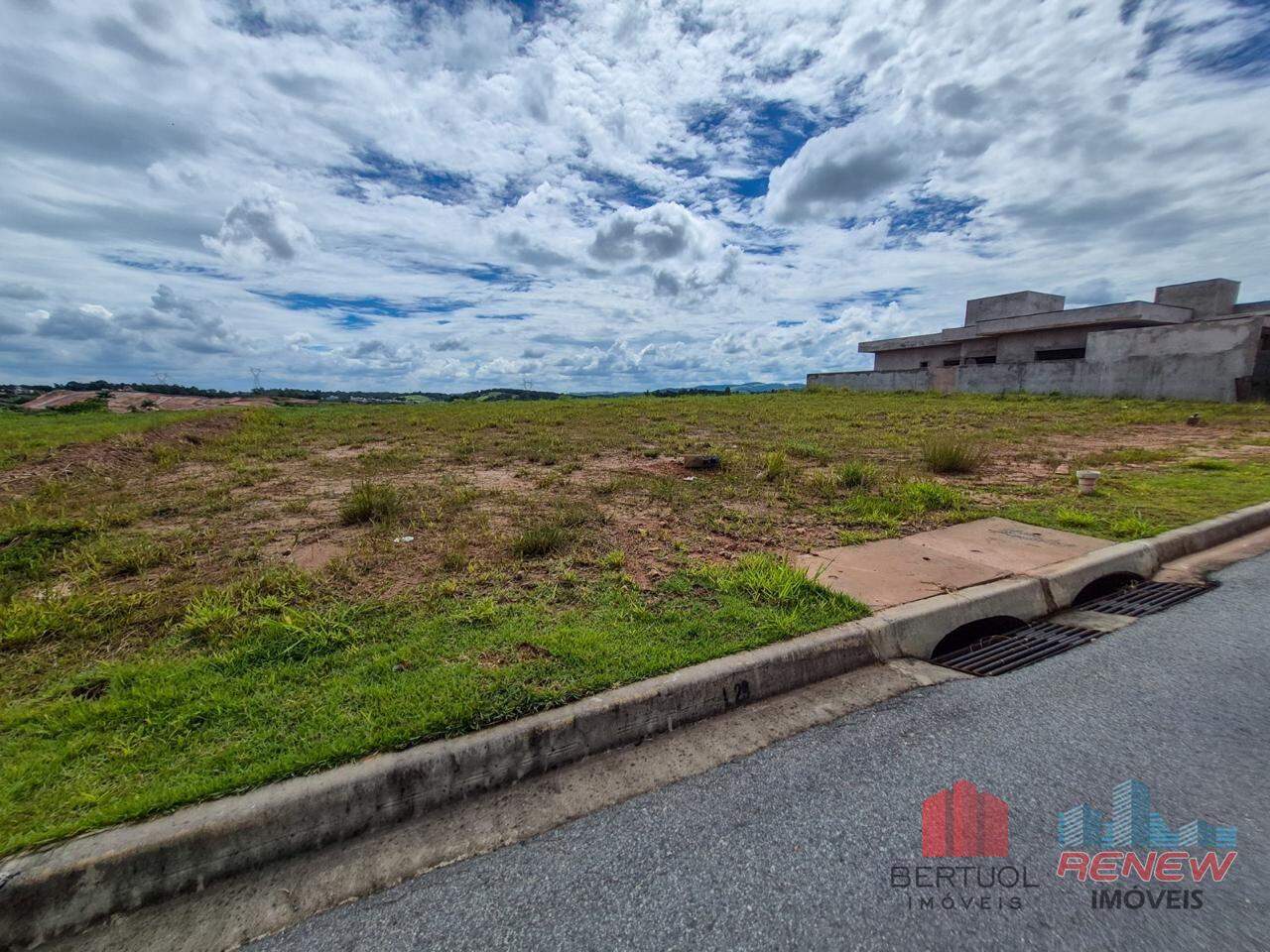 Terreno em condomínio à venda Residencial Portal dos lagos em Jundiaí: 