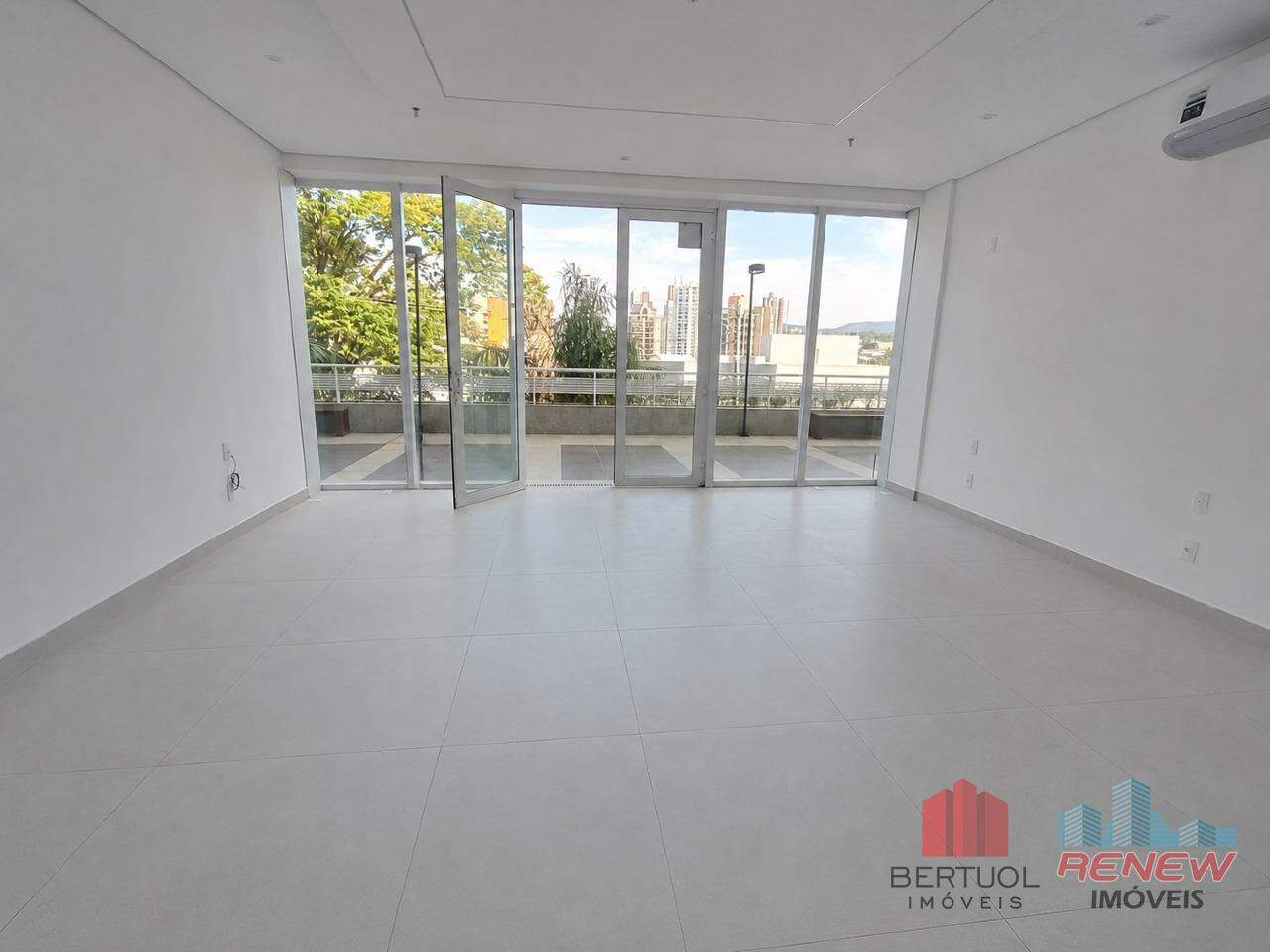 Sala comercial à venda Condomínio Golden Office Business & Mall em Jundiaí: 