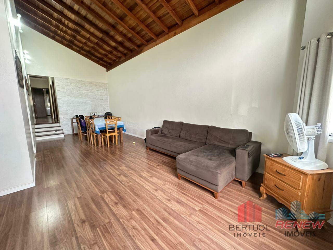 Casa de Condomínio para aluguel Condomínio Via Castelli em Louveira: 