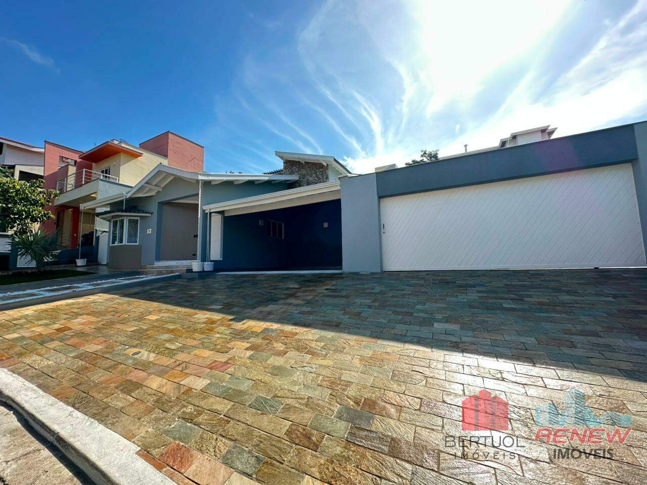 Casa de Condomínio à venda Villaggio Capríccio em Louveira: FACHADA