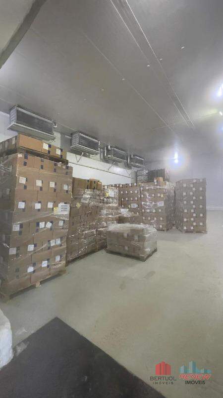 Galpão para aluguel Traviú em Jundiaí: 