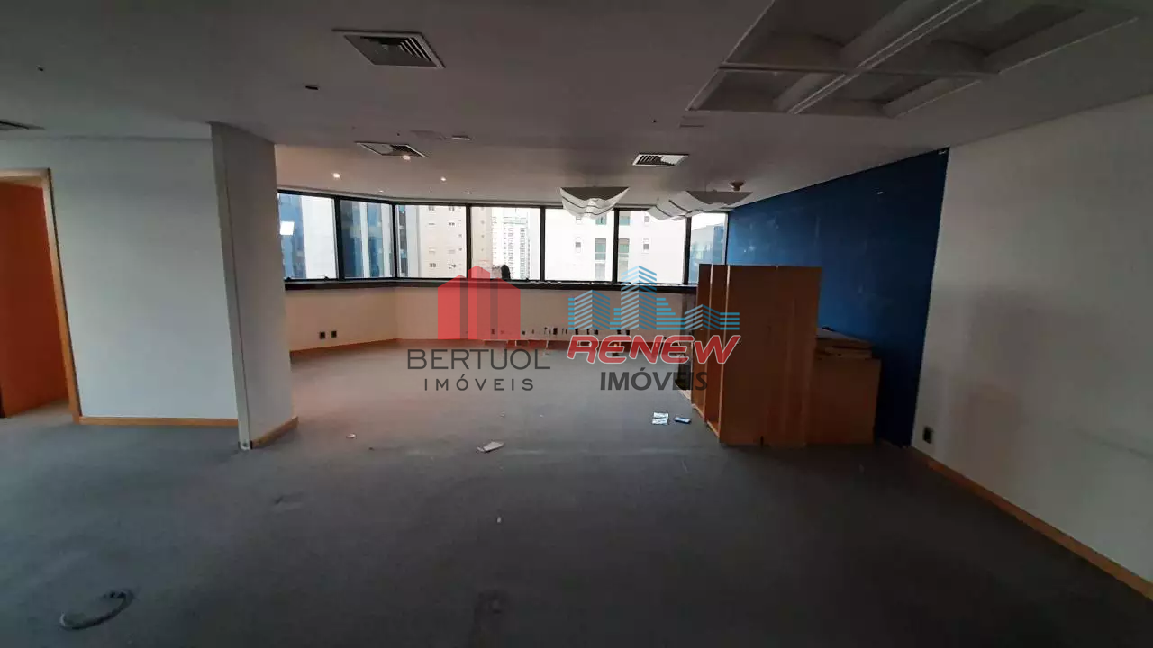 Conjunto para aluguel Itaim Bibi em São Paulo: 
