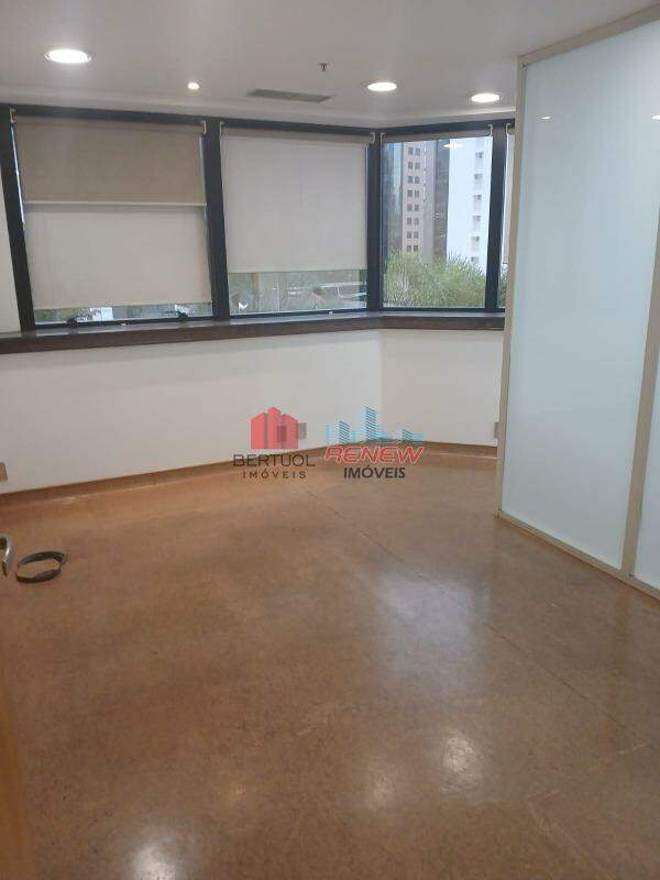 Conjunto para aluguel Itaim Bibi em São Paulo: 