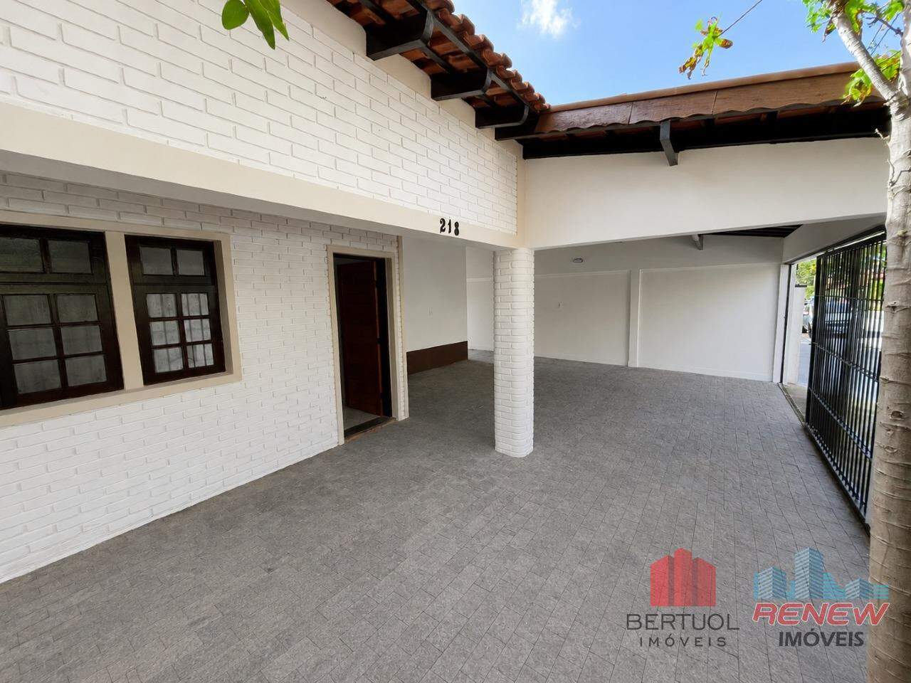 Casa à venda Pinheirinho em Vinhedo: FRENTE