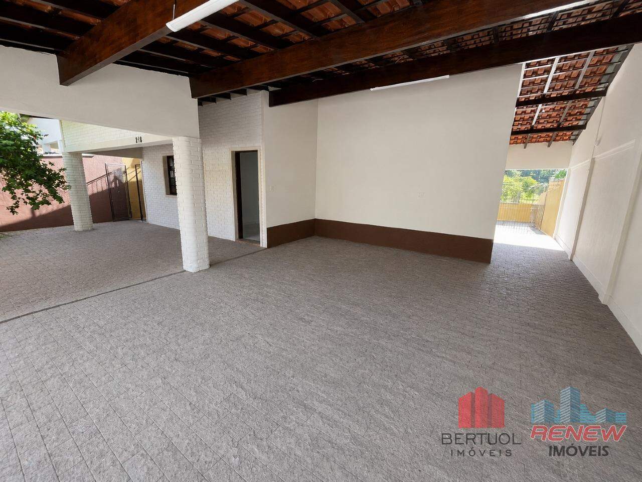 Casa à venda Pinheirinho em Vinhedo: FRENTE