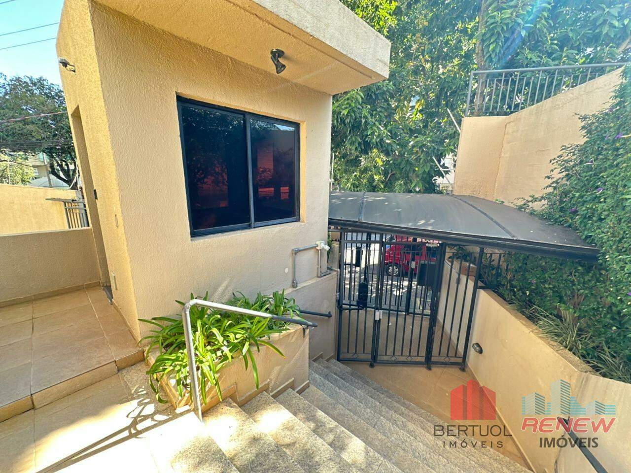 Apartamento para aluguel Vila Olivo em Valinhos: PORTARIA