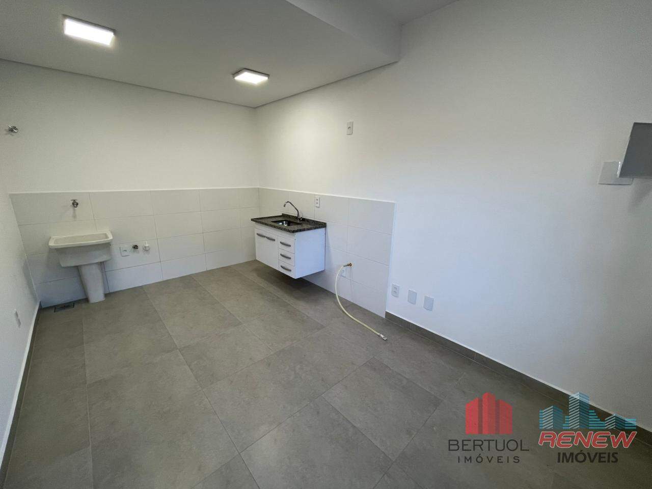 Apartamento para aluguel Jardim Miriam em Vinhedo: SALA / COZINHA