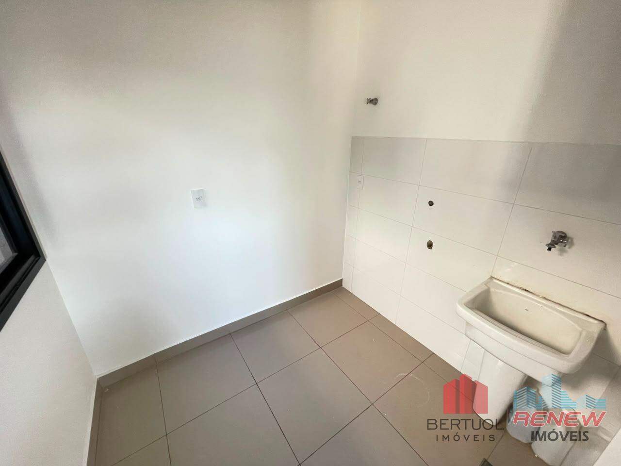 Apartamento para aluguel Parque São José em Vinhedo: LAVANDERIA
