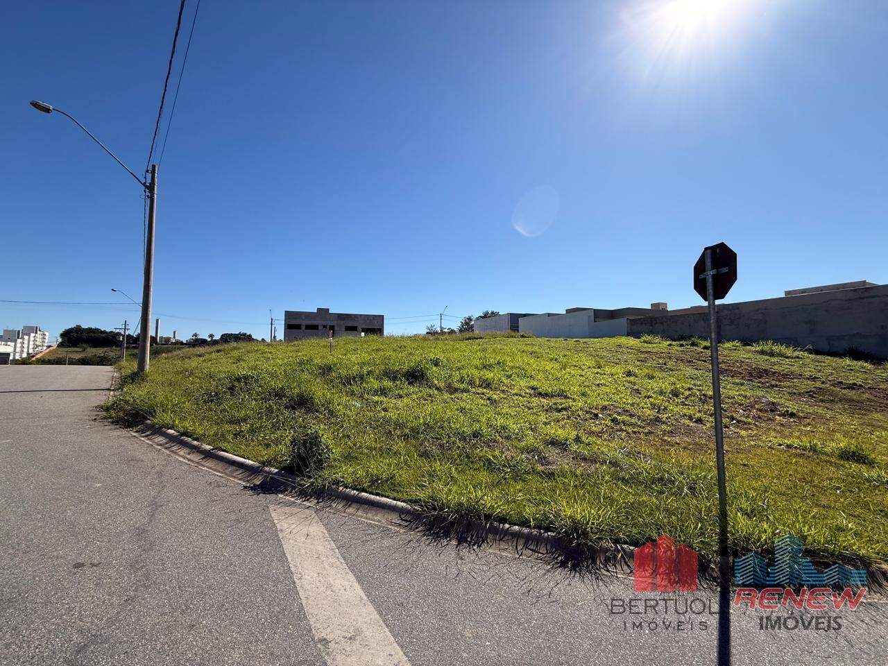 Terreno à venda Loteamento Alto das Figueiras em Vinhedo: 