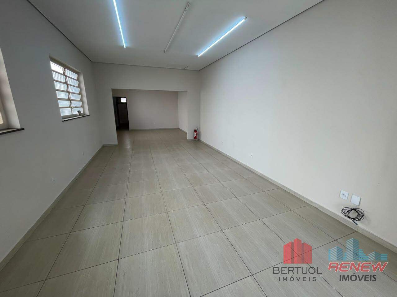Sala para aluguel Centro em Vinhedo: SALÃO