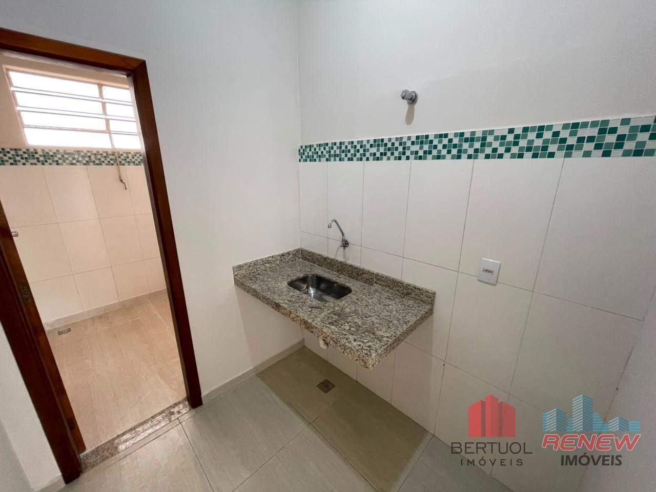 Sala para aluguel Centro em Vinhedo: BANHEIRO