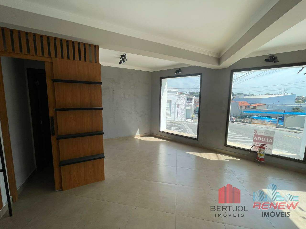 Sala para aluguel Centro em Vinhedo: SALÃO