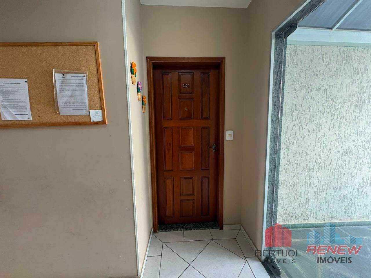 Apartamento à venda Condomínio Residencial Sol Maior em Vinhedo: Porta - térreo