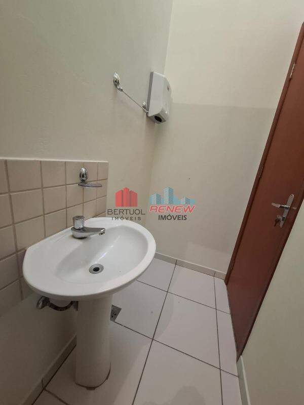 Sala para aluguel Parque Nova Suiça em Valinhos: 