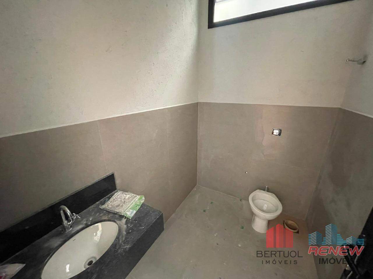 Salão para aluguel Centro em Vinhedo: BANHEIRO