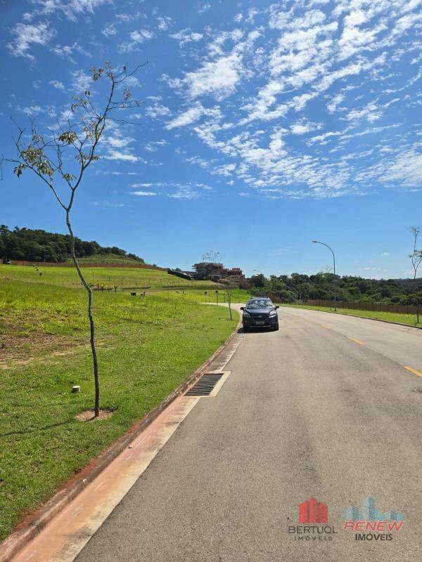 Terreno em condomínio à venda Alphaville Jundiaí - Fase II em Jundiaí: 