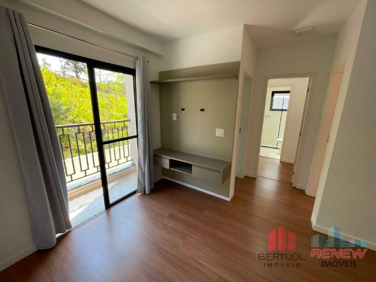 Apartamento para aluguel Condomínio Residencial Vicenza em Vinhedo: SALA