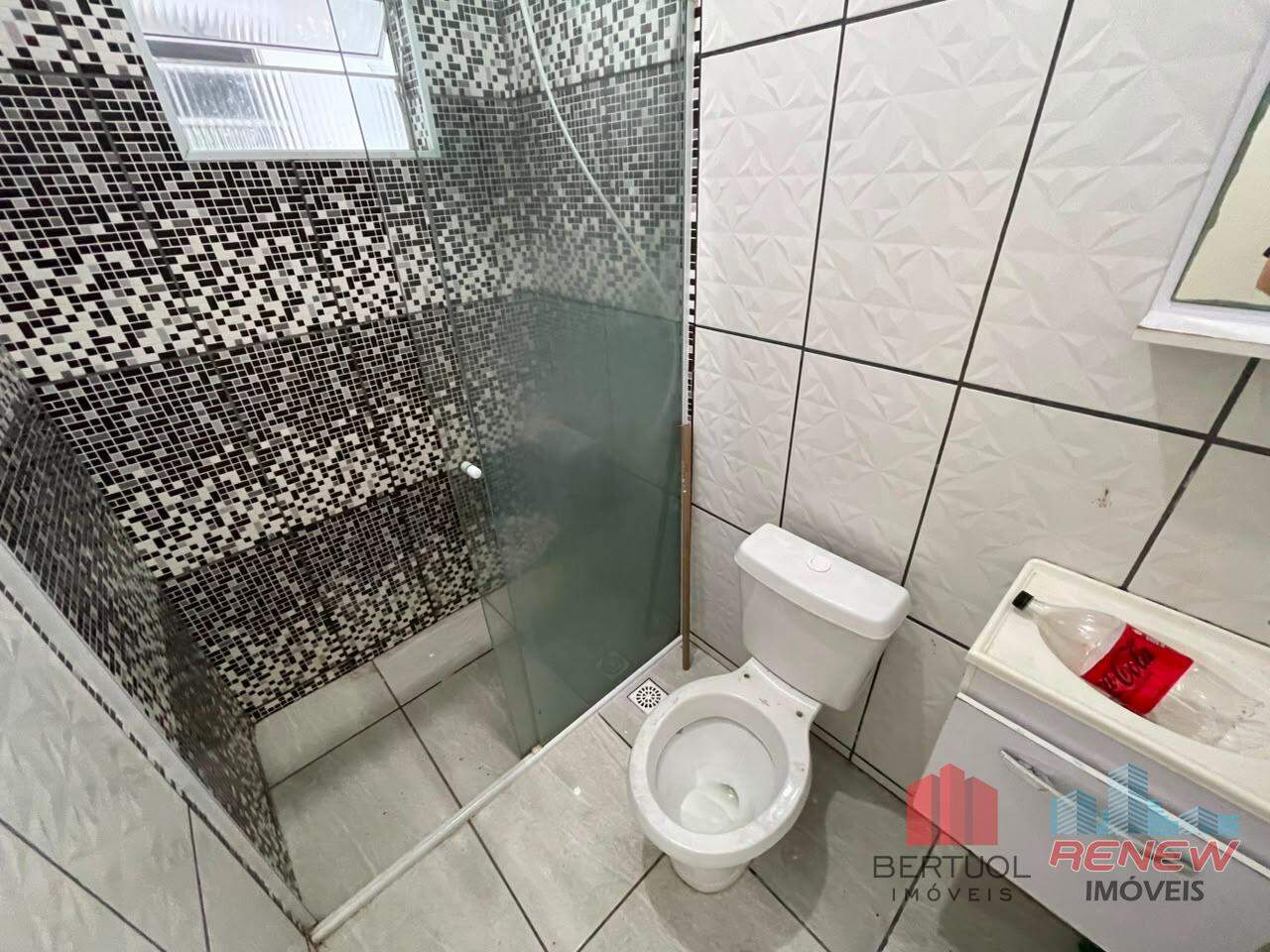 Casa para aluguel Santa Cândida em Vinhedo: BANHEIRO