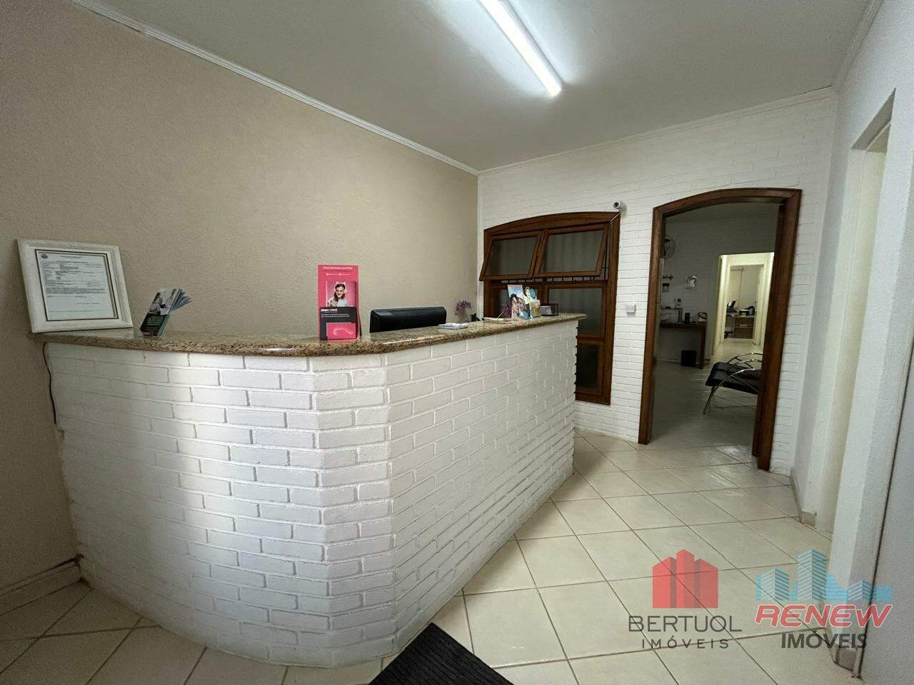 Ponto Comercial para aluguel Jardim Itália em Vinhedo: Jardim Itália