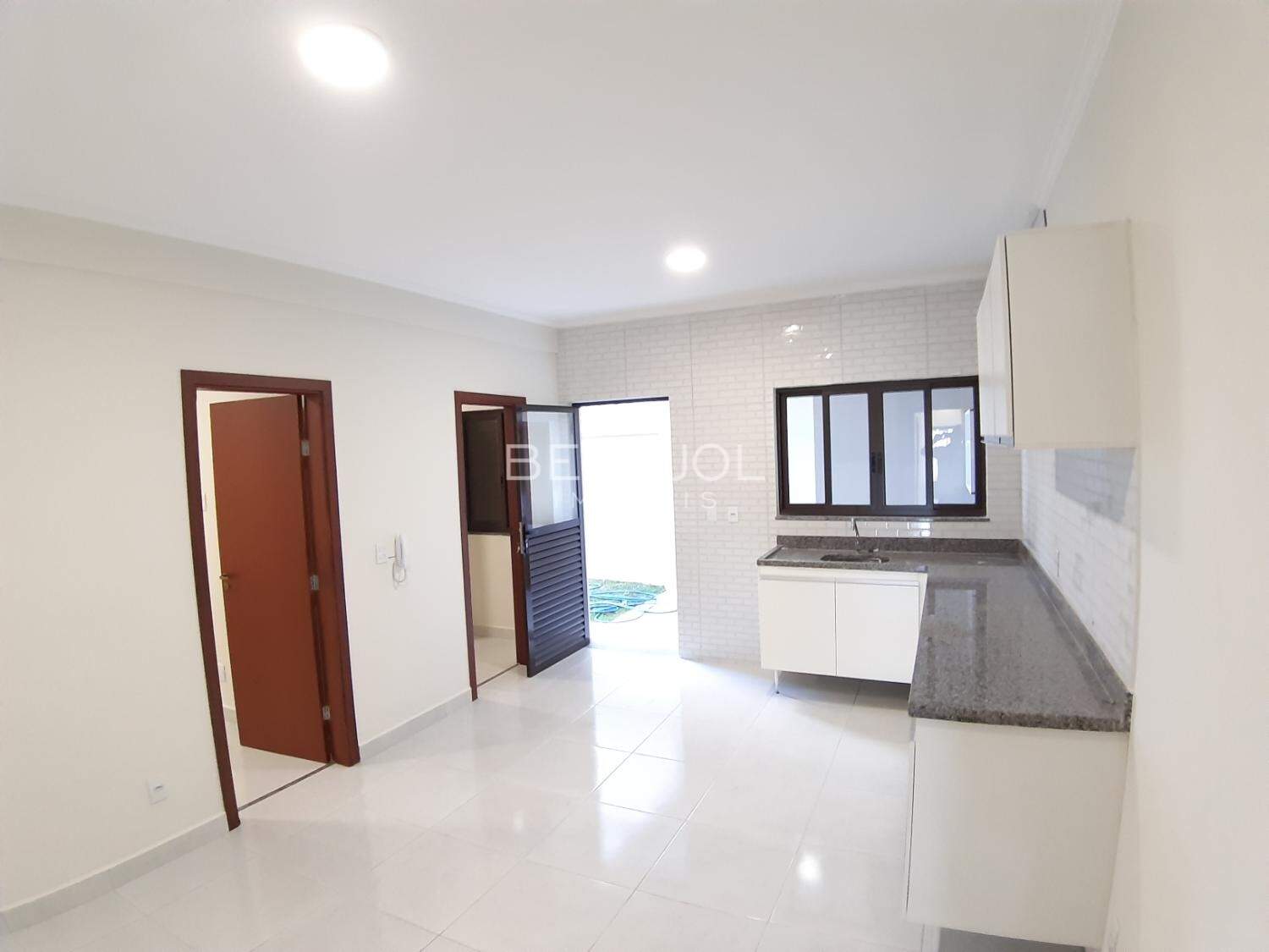 Apartamento para aluguel Centro em Vinhedo: SALA COM COZINHA
