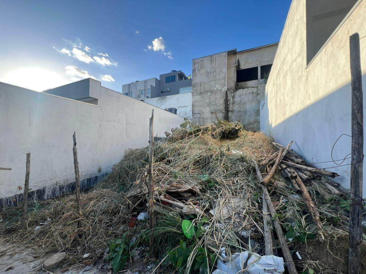 Lote à venda no Bairro Parque Olímpico: 
