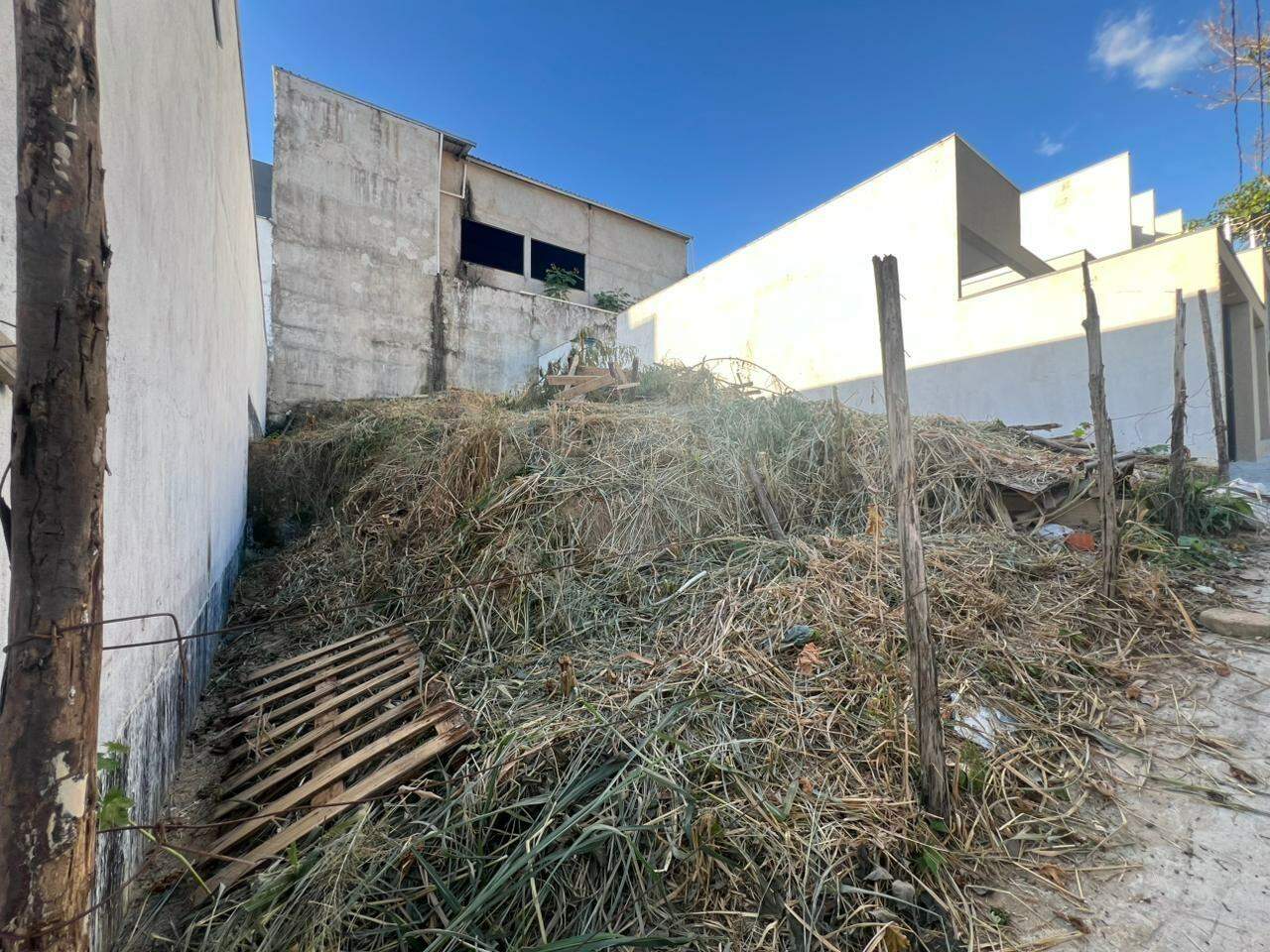 Lote à venda no Bairro Parque Olímpico: 