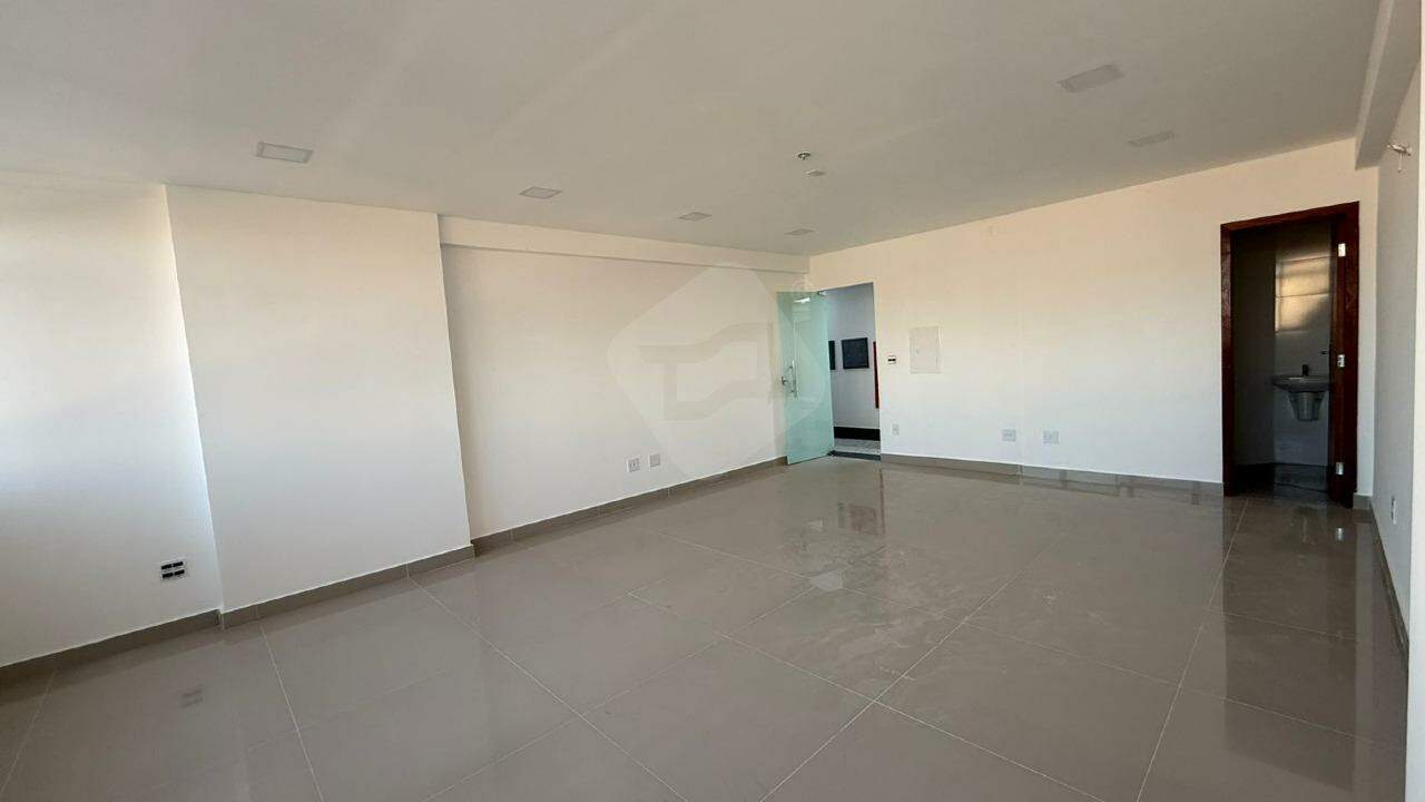 Sala à venda no Centro: 
