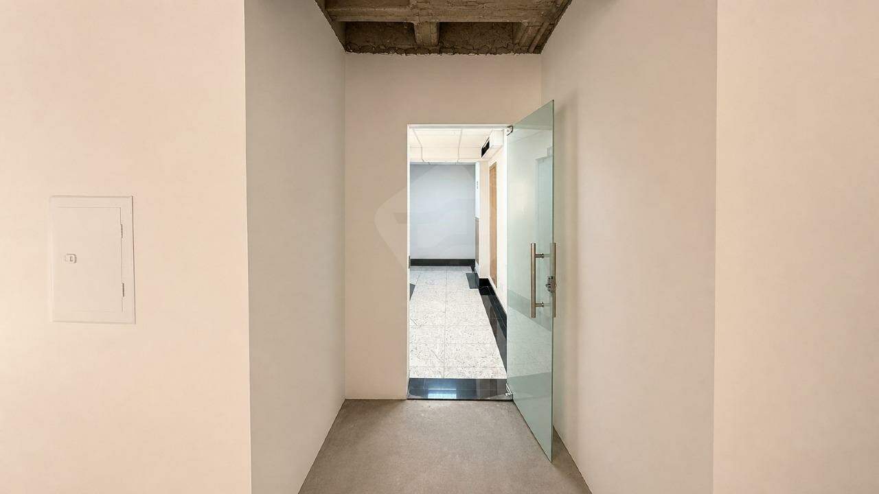 Sala à venda no Centro: 