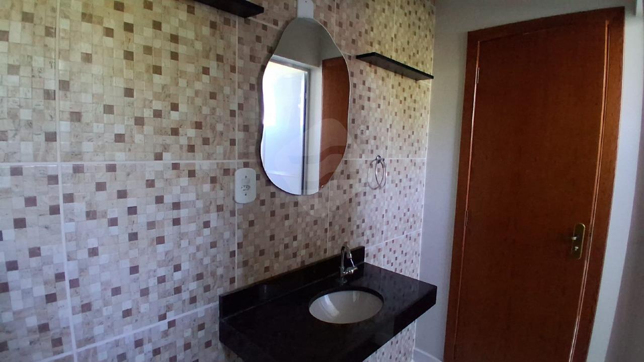 Apartamento para aluguel no Vale Pastoril: BANHEIRO