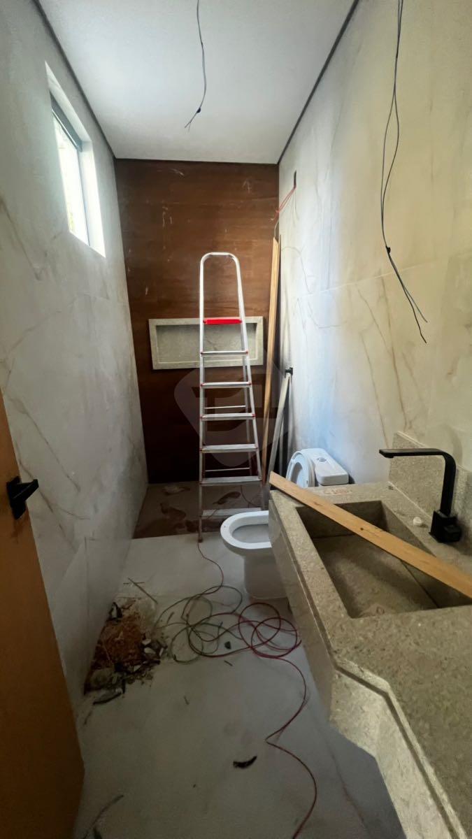 Casa à venda no Grã-Duquesa: 