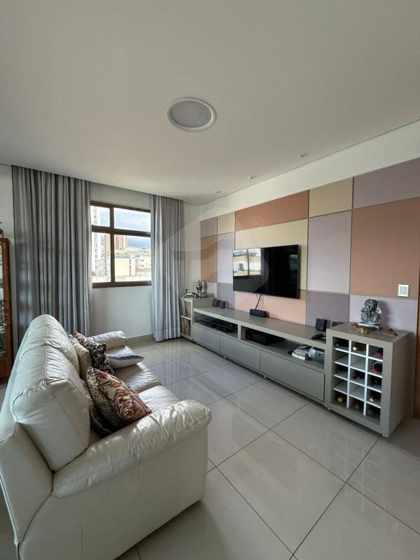 Apartamento à venda no Coração Eucarístico: 