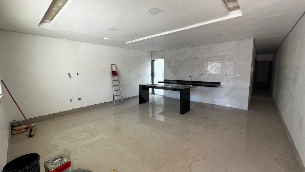 Casa à venda no Elvamar: 