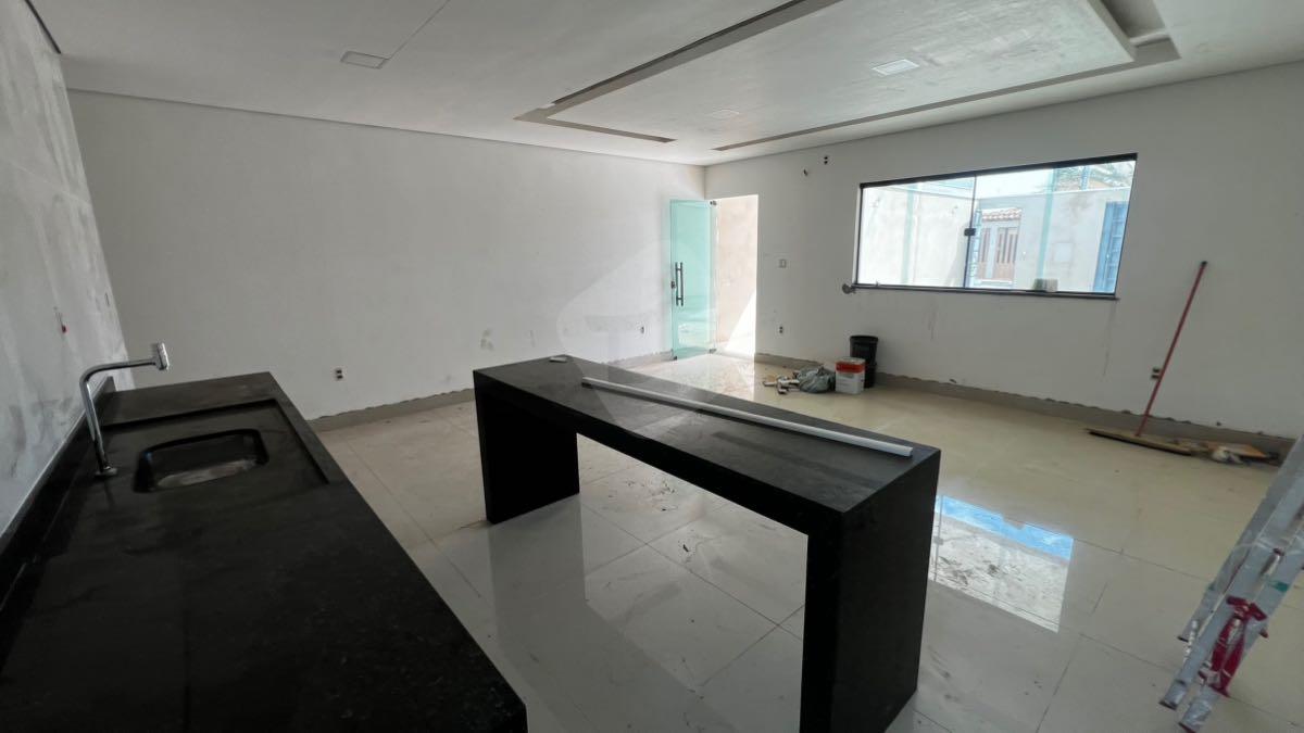 Casa à venda no Elvamar: 